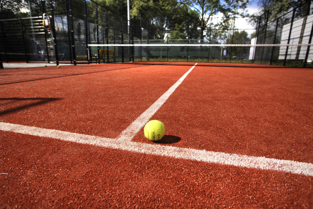 red-padel-court-3-e1490119862317.jpg